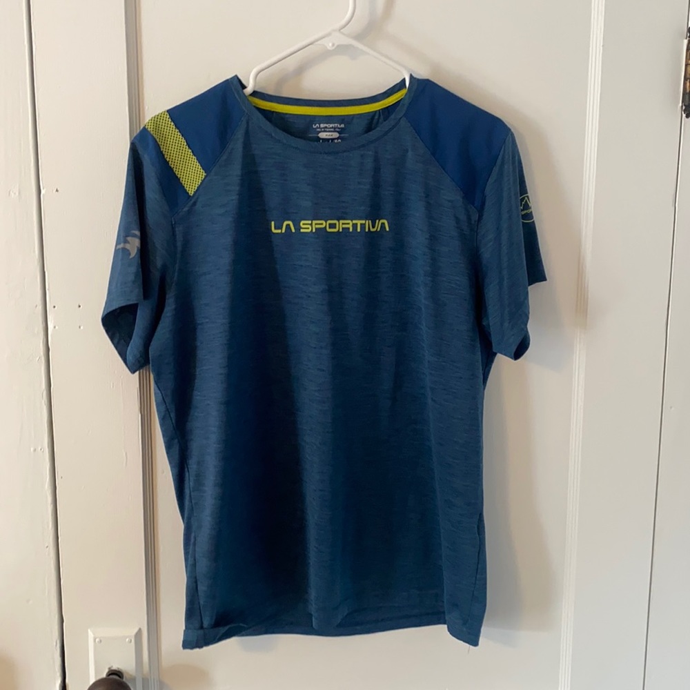 La Sportiva short sleeve shirt.